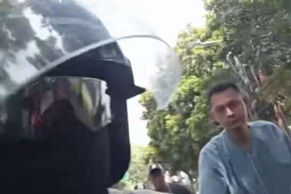 Viral Pengendara Ninja Pukul Pemotor Lain di Jagakarsa, Polisi Kantongi Identitas Pelaku Viral Pengendara Ninja Pukul Pemotor Lain di Jagakarsa, Polisi Kantongi Identitas Pelaku