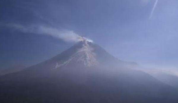 Gunung Merapi Luncurkan Awan Panas Guguran hingga 1,8 Km, Status Siaga Gunung Merapi Luncurkan Awan Panas Guguran hingga 1,8 Km, Status Siaga