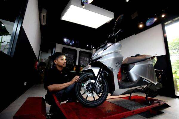 Motor Listrik Nasional Berpotensi Acak-acak Peta Persaingan Pasar Roda Dua, Ini Catatannya Motor Listrik Nasional Berpotensi Acak-acak Peta Persaingan Pasar Roda Dua, Ini Catatannya