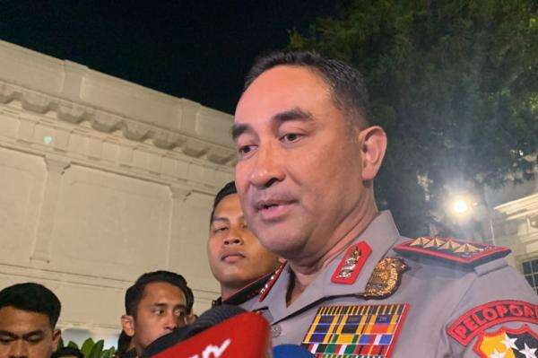 Kapolri Jenderal Suyudi: 11 Korporasi Jadi Tersangka Karhutla, 3 Perusahaan Asing Kapolri Jenderal Suyudi: 11 Korporasi Jadi Tersangka Karhutla, 3 Perusahaan Asing