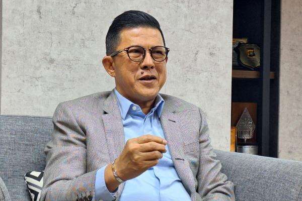 Komisi III DPR Tegaskan Tak Ada Aturan Tangkap Jaksa Harus Izin Presiden Komisi III DPR Tegaskan Tak Ada Aturan Tangkap Jaksa Harus Izin Presiden