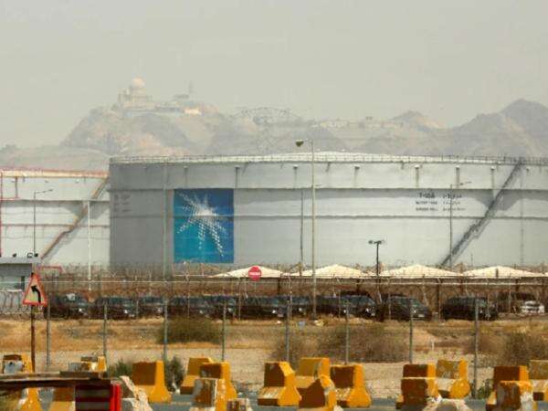 Bos Saudi Aramco Peringatkan Cadangan Minyak Dunia Menipis: Butuh 2 Tahun untuk Pulih Bos Saudi Aramco Peringatkan Cadangan Minyak Dunia Menipis: Butuh 2 Tahun untuk Pulih
