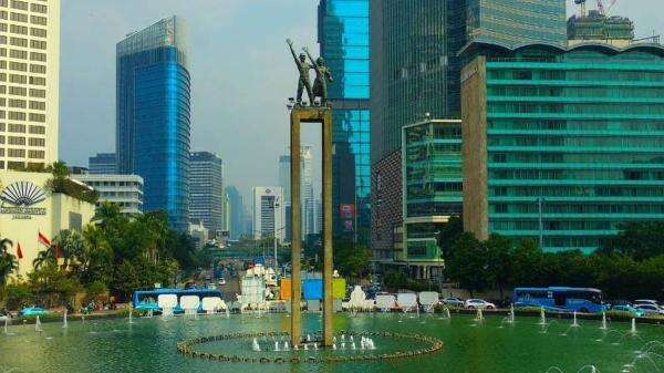 Asal-usul Patung Selamat Datang di Bundaran HI Jakarta Asal-usul Patung Selamat Datang di Bundaran HI Jakarta