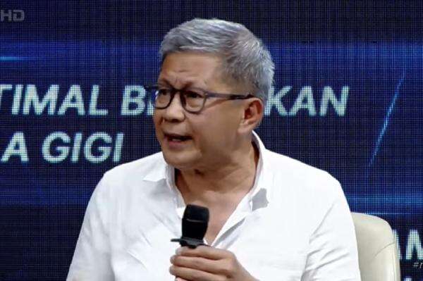 Rocky Gerung Tegaskan Tak Bela Prabowo: Gue Membela Pengertian Konstitusi Rocky Gerung Tegaskan Tak Bela Prabowo: Gue Membela Pengertian Konstitusi