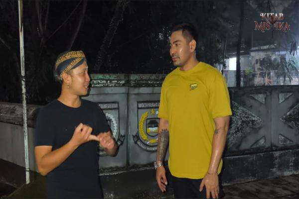 Mengapa Api Jadi Simbol Penyucian? Ki Atmo Akhirnya Ungkap Filosofi di Balik Ritual Ini Mengapa Api Jadi Simbol Penyucian? Ki Atmo Akhirnya Ungkap Filosofi di Balik Ritual Ini