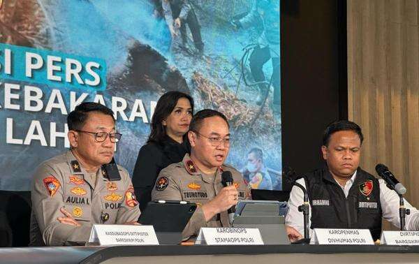 Breaking News: 72 Orang Jadi Tersangka Karhutla di Sumatra hingga Kalimantan Breaking News: 72 Orang Jadi Tersangka Karhutla di Sumatra hingga Kalimantan