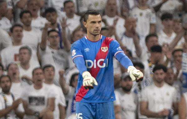 Emil Audero Tampil Gemilang saat Debut Bersama Rayo Vallecano, Catat 7 Saves ketika Hadapi Real Madrid Emil Audero Tampil Gemilang saat Debut Bersama Rayo Vallecano, Catat 7 Saves ketika Hadapi Real Madrid