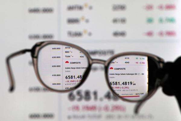 S&P Dow Jones Indices Ancam Turunkan Status Pasar Saham RI, OJK Sebut Efek Arus Modal Keluar Kecil S&P Dow Jones Indices Ancam Turunkan Status Pasar Saham RI, OJK Sebut Efek Arus Modal Keluar Kecil