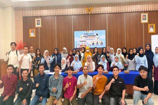 Dosen FPsi UNJ Tanamkan Motivasi Belajar dan Kenalkan Peluang Beasiswa bagi Remaja Dosen FPsi UNJ Tanamkan Motivasi Belajar dan Kenalkan Peluang Beasiswa bagi Remaja