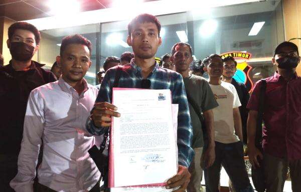 Tuduhan Zina Terhadap Nabi Muhammad, TikTokers Dilaporkan ke Polda Jatim Tuduhan Zina Terhadap Nabi Muhammad, TikTokers Dilaporkan ke Polda Jatim