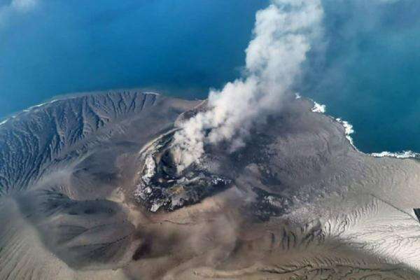Gunung Anak Krakatau Kembali Erupsi, Terekam 28 Detik Gunung Anak Krakatau Kembali Erupsi, Terekam 28 Detik
