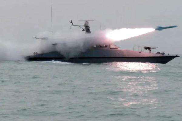 Iran Pamer Rudal Ganas, Eksekutor Doktrin Preemptive: 'Hantam Musuh sebelum Menyerang' Iran Pamer Rudal Ganas, Eksekutor Doktrin Preemptive: 'Hantam Musuh sebelum Menyerang'