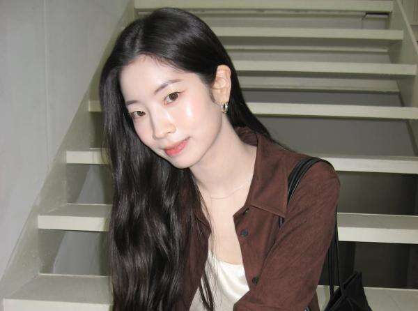 Dahyun TWICE Jadi Pemeran Utama di Film Korea Romantis, Adu Akting bareng Cha Woo Min Dahyun TWICE Jadi Pemeran Utama di Film Korea Romantis, Adu Akting bareng Cha Woo Min