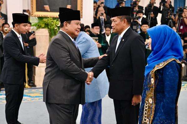Prabowo Bakal Bangun 10 Universitas Republik Indonesia, Kuliah Gratis Dibiayai APBN Prabowo Bakal Bangun 10 Universitas Republik Indonesia, Kuliah Gratis Dibiayai APBN