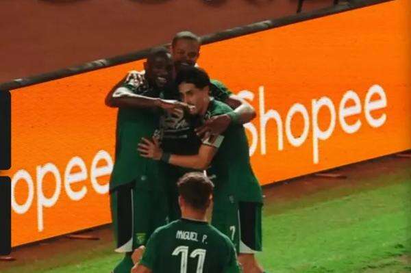 Hasil Piala Presiden 2026: Persebaya Tumbangkan Persija, Debut Shin Tae-yong Ternoda Hasil Piala Presiden 2026: Persebaya Tumbangkan Persija, Debut Shin Tae-yong Ternoda