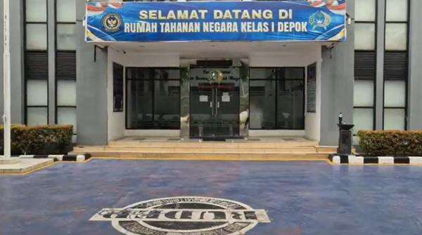 Viral Napi Pesta Narkoba di Rutan Depok, Polisi Lakukan Penggeledahan Viral Napi Pesta Narkoba di Rutan Depok, Polisi Lakukan Penggeledahan