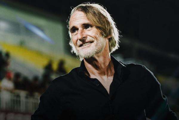 Resmi! Dewa United dan Jan Olde Riekerink Putuskan Berpisah Resmi! Dewa United dan Jan Olde Riekerink Putuskan Berpisah