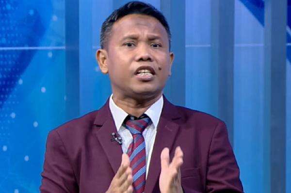 Khozinudin Desak DPR Panggil Gibran: Kalau Tak Ada Ijazah SMA Konsekuensinya Pemakzulan Khozinudin Desak DPR Panggil Gibran: Kalau Tak Ada Ijazah SMA Konsekuensinya Pemakzulan