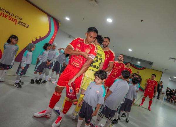 Perjalanan Pulang Persija dari Samarinda Terganggu Erupsi Anak Krakatau Perjalanan Pulang Persija dari Samarinda Terganggu Erupsi Anak Krakatau