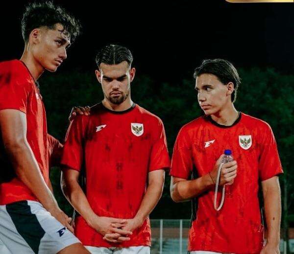 Susunan Pemain Timnas Indonesia U-23 vs Laos: Jens Raven dan Rafael Struick Starter! Susunan Pemain Timnas Indonesia U-23 vs Laos: Jens Raven dan Rafael Struick Starter!