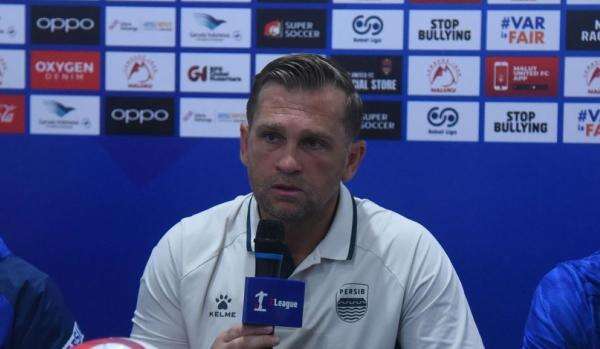 Igor Tolic Umumkan Jadwal Latihan Perdana Persib Bandung, Tepis Isu Digantikan Osmar Loss? Igor Tolic Umumkan Jadwal Latihan Perdana Persib Bandung, Tepis Isu Digantikan Osmar Loss?