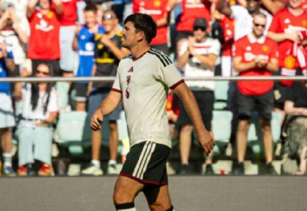 Harry Maguire Bikin Blunder Konyol saat MU Dibekuk Hull City: Jagain Kawan Sendiri! Harry Maguire Bikin Blunder Konyol saat MU Dibekuk Hull City: Jagain Kawan Sendiri!