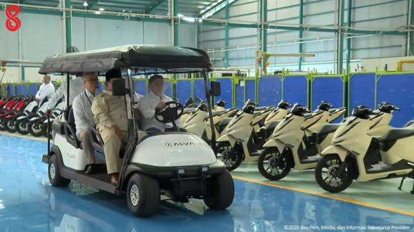 Prabowo Luncurkan Motor Listrik Nasional, James Riady Langsung Beli 20 Ribu Unit Prabowo Luncurkan Motor Listrik Nasional, James Riady Langsung Beli 20 Ribu Unit