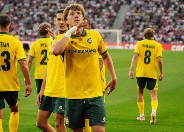 Hasil PSV Eindhoven vs Fortuna Sittard di Liga Belanda 2026-2027: Justin Hubner Main 90 Menit, Ole Romeny Cetak Gol Debut Hasil PSV Eindhoven vs Fortuna Sittard di Liga Belanda 2026-2027: Justin Hubner Main 90 Menit, Ole Romeny Cetak Gol Debut