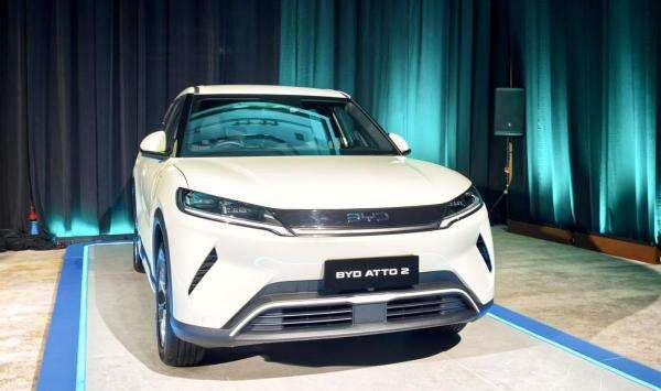 BYD Bakal Benamkan Teknologi Flash Charging pada M6 dan Atto 2, Isi Baterai Cuma 5 Menit BYD Bakal Benamkan Teknologi Flash Charging pada M6 dan Atto 2, Isi Baterai Cuma 5 Menit