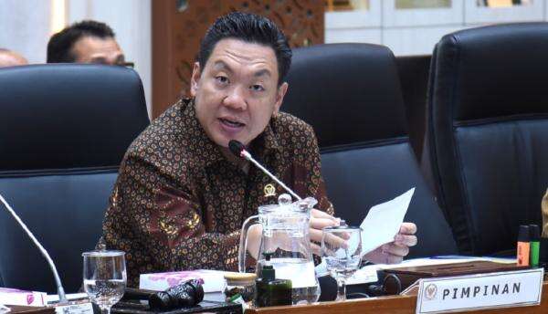 Potensi Pemborosan Rp1 Triliun per Bulan, DPR Usul MBG Disetop saat Libur Sekolah Potensi Pemborosan Rp1 Triliun per Bulan, DPR Usul MBG Disetop saat Libur Sekolah