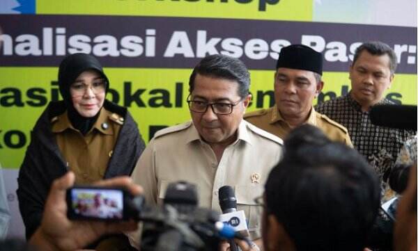 Menteri Ekraf Bidik Produk Kreatif RI Tembus Pasar Global Menteri Ekraf Bidik Produk Kreatif RI Tembus Pasar Global
