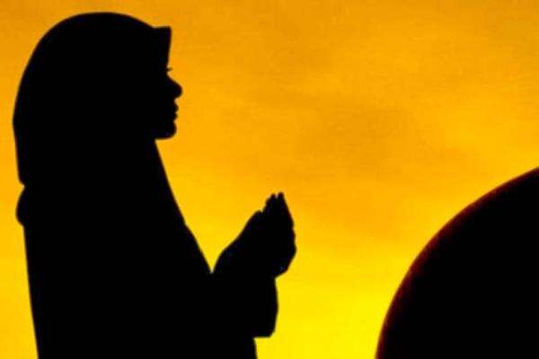 5 Sifat Seorang Istri yang Melancarkan Rezeki Suaminya 5 Sifat Seorang Istri yang Melancarkan Rezeki Suaminya