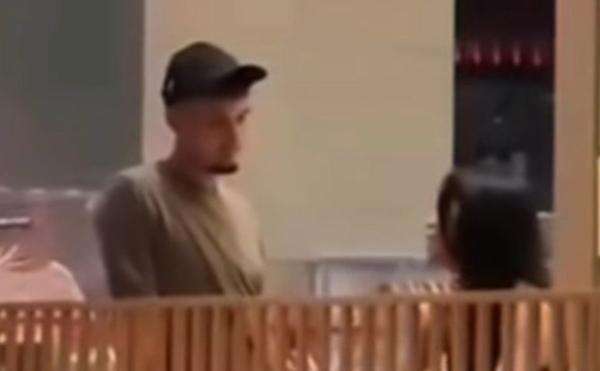 Viral! Potret Baila No Na Keciduk Jalan Bareng Ivar Jenner, Pacaran? Viral! Potret Baila No Na Keciduk Jalan Bareng Ivar Jenner, Pacaran?