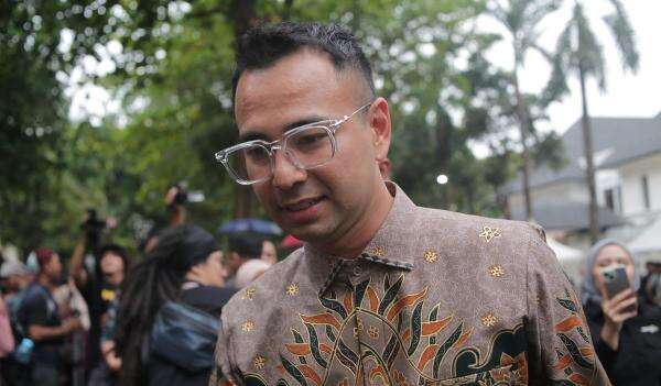 Nama Raffi Ahmad Disebut dalam Sidang Dugaan Suap di Bea Cukai, Hotman Paris Pasang Badan Nama Raffi Ahmad Disebut dalam Sidang Dugaan Suap di Bea Cukai, Hotman Paris Pasang Badan