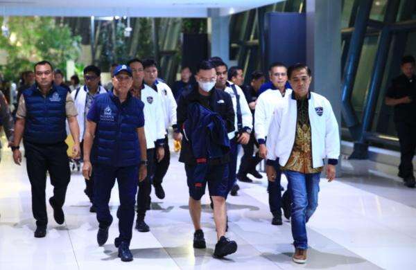Bareskrim Polri Tangkap DPO Kasus Judol di Thailand, Dibawa ke Indonesia Bareskrim Polri Tangkap DPO Kasus Judol di Thailand, Dibawa ke Indonesia