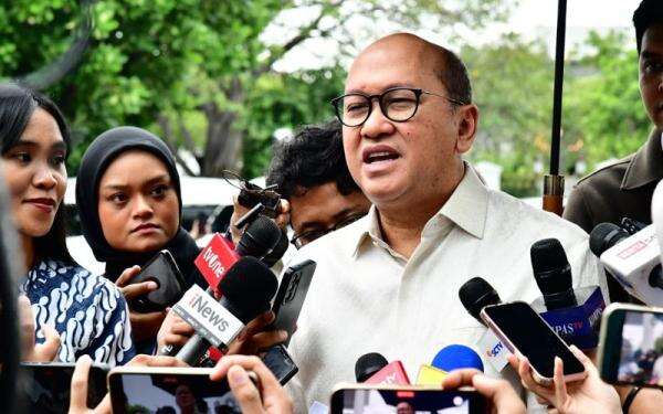 Rosan Pastikan Prabowo Tak Berikan Arahan ke Perbankan untuk Tahan Suku Bunga Kredit Rosan Pastikan Prabowo Tak Berikan Arahan ke Perbankan untuk Tahan Suku Bunga Kredit