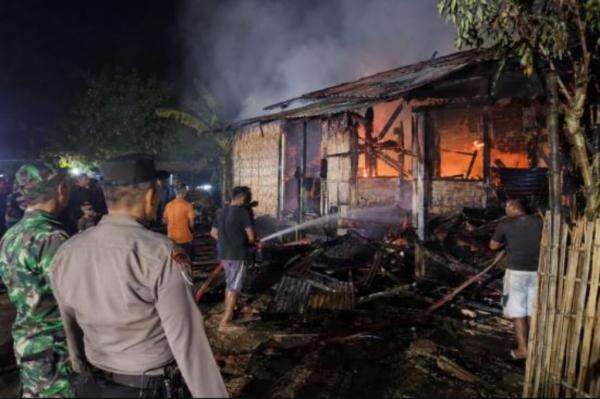 Polisi Selidiki Kebakaran Rumah di TTU, 2 Orang Tewas Lansia dan Anak Polisi Selidiki Kebakaran Rumah di TTU, 2 Orang Tewas Lansia dan Anak