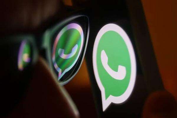Google Play Kecolongan Lagi, WhatsApp Tiruan Diunduh 500.000 Kali Google Play Kecolongan Lagi, WhatsApp Tiruan Diunduh 500.000 Kali