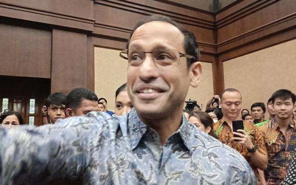 Nadiem Berharap Divonis Bebas Murni dalam Kasus Korupsi Chromebook Nadiem Berharap Divonis Bebas Murni dalam Kasus Korupsi Chromebook