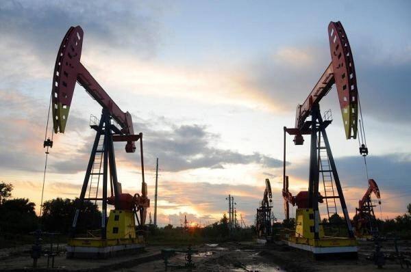 J.P. Morgan Proyeksi Harga Minyak Brent di USD80-an per Barel di Semester II-2026 J.P. Morgan Proyeksi Harga Minyak Brent di USD80-an per Barel di Semester II-2026