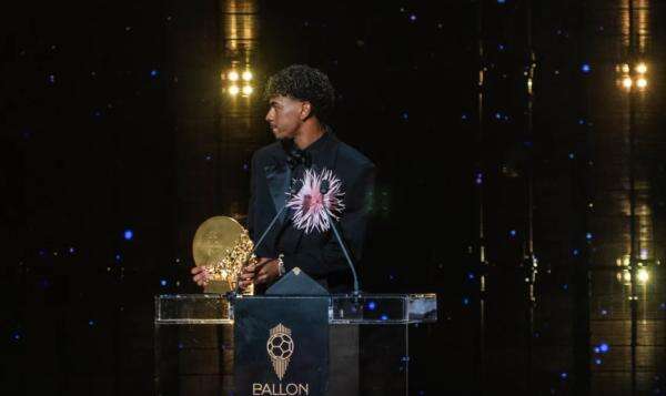 Pidato Lamine Yamal di Acara Ballon d'Or Tuai Pujian, Legenda Barcelona Angkat Topi Pidato Lamine Yamal di Acara Ballon d'Or Tuai Pujian, Legenda Barcelona Angkat Topi