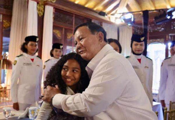 Prabowo Undang Petugas Upacara HUT ke-81 RI ke Hambalang, Beri Apresiasi Prabowo Undang Petugas Upacara HUT ke-81 RI ke Hambalang, Beri Apresiasi