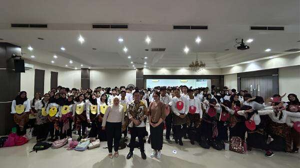 MNC Sekuritas Edukasi Mahasiswa STIE Tri Bhakti soal Investasi dan Pasar Modal MNC Sekuritas Edukasi Mahasiswa STIE Tri Bhakti soal Investasi dan Pasar Modal