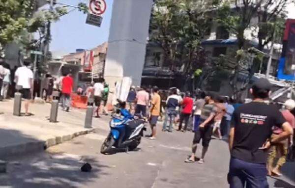 Polisi: Bentrokan Warga di Menteng Bermula dari Teguran Knalpot Motor Bising di Permukiman Polisi: Bentrokan Warga di Menteng Bermula dari Teguran Knalpot Motor Bising di Permukiman