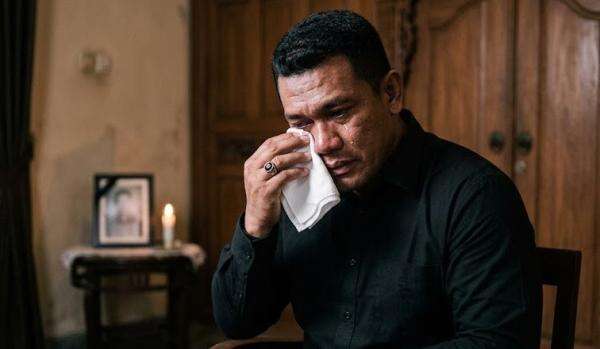 Menangis Disebut Detoks Alami, Menkes Ungkap Manfaat Air Mata bagi Tubuh Menangis Disebut Detoks Alami, Menkes Ungkap Manfaat Air Mata bagi Tubuh