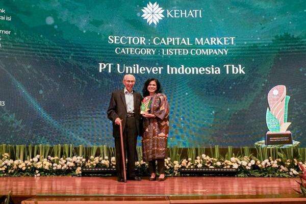 Unilever Indonesia (UNVR) Kembali Raih Penghargaan ESG Award 2026 dari Yayasan KEHATI Unilever Indonesia (UNVR) Kembali Raih Penghargaan ESG Award 2026 dari Yayasan KEHATI