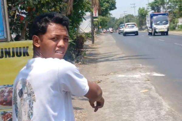 Kecelakaan Maut Pasutri Boncengan Motor di Pasuruan, Istri Tewas Peluk Suami Kecelakaan Maut Pasutri Boncengan Motor di Pasuruan, Istri Tewas Peluk Suami