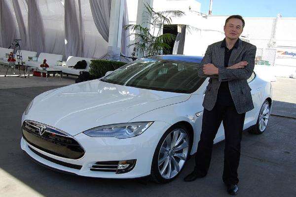 Elon Musk Triliuner Pertama di Dunia, Kekayaannya Rp19.706,5 Triliun Setara 73 Kali Anggaran MBG Elon Musk Triliuner Pertama di Dunia, Kekayaannya Rp19.706,5 Triliun Setara 73 Kali Anggaran MBG