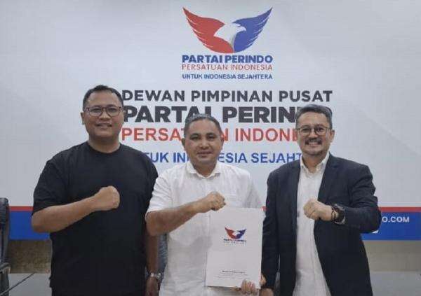 Partai Perindo Tuntaskan SK Definitif 15 DPD Sulut, Fokus Verifikasi Parpol Partai Perindo Tuntaskan SK Definitif 15 DPD Sulut, Fokus Verifikasi Parpol