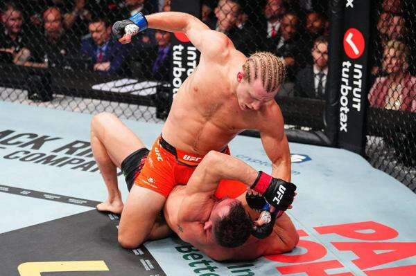 Hasil UFC 314: Paddy Pimblett Jadikan Michael Chandler Korban Ke-6 di Octagon dengan Kemenangan TKO